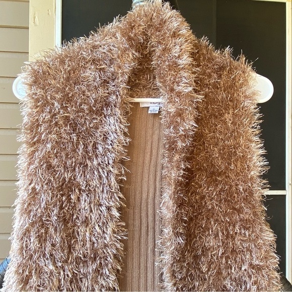 Great northwest indigo faux fur vest - Picture 7 of 9